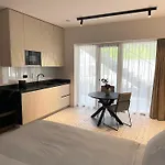 Soho Boutique Apartma *