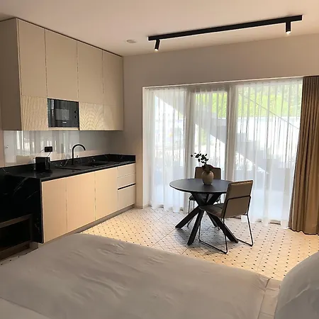 Soho Boutique Apartment *